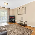 Exclusive 3 Bedroom House Near Manor House!