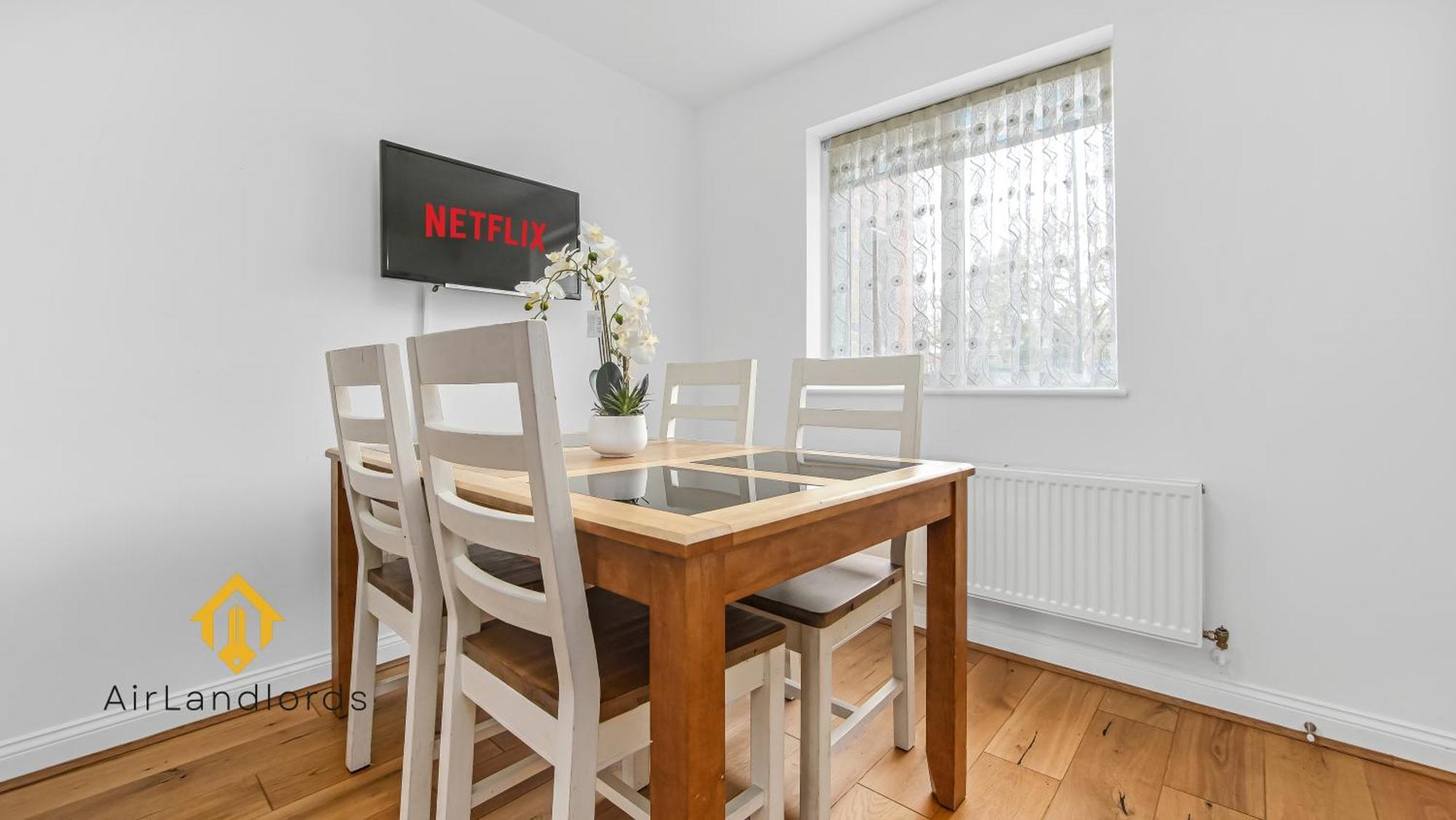 Hébergement de vacances Exclusive 3 Bedroom House Near Manor House! Londres